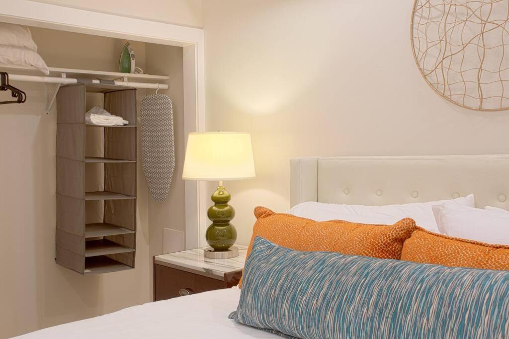 1-Bedroom With Cali King Size Bed In San Diego Eksteriør billede