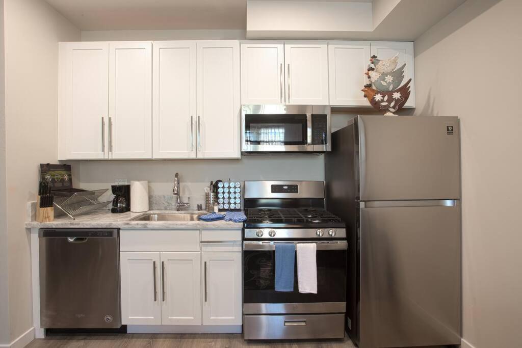 1-Bedroom With Cali King Size Bed In San Diego Eksteriør billede